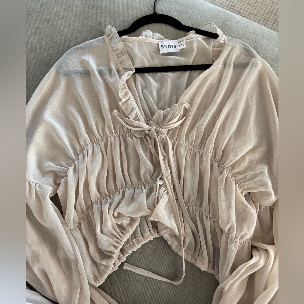 SNDYS Cream Women's Top